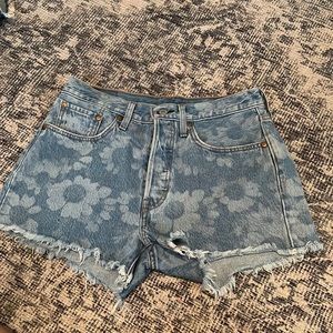 Levi’s 501 shorts